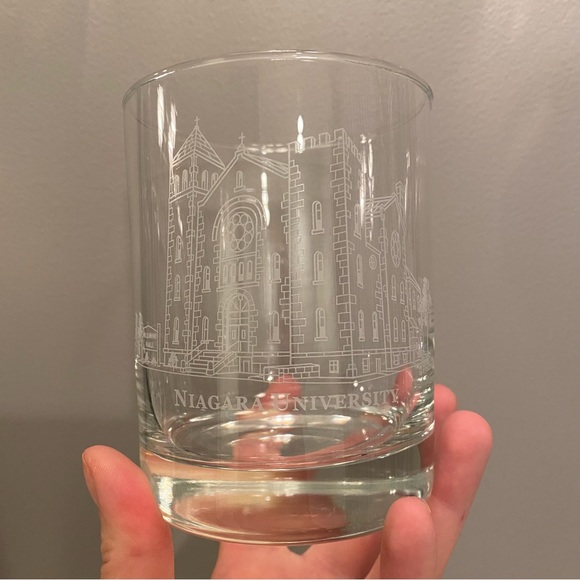 Niagara University Rocks Glass - Picture 3 of 4
